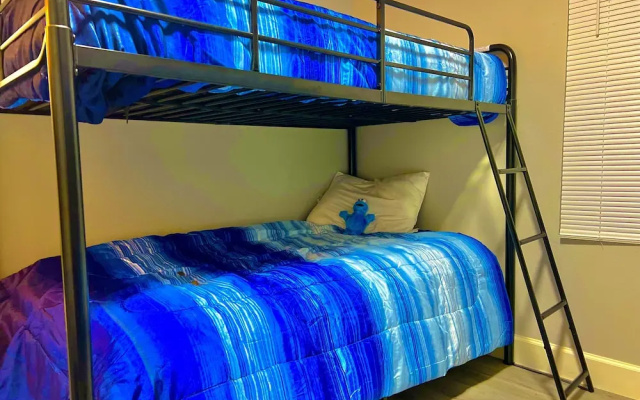 Economy room