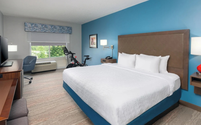Peloton Bike Accessible Double room