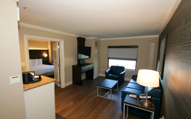 Suite with view