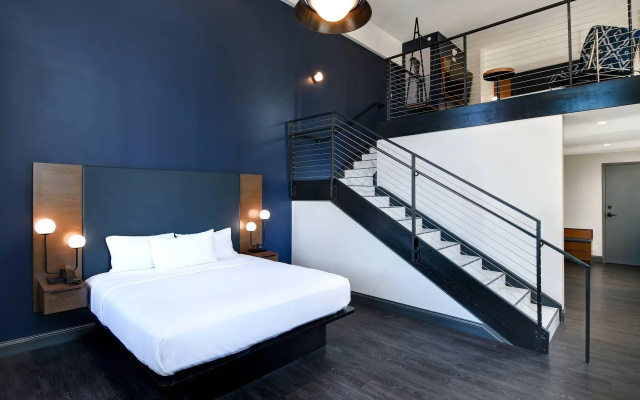 Quadruple Duplex Suite with city view