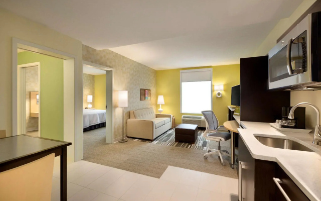 Hearing Accessible Double Suite