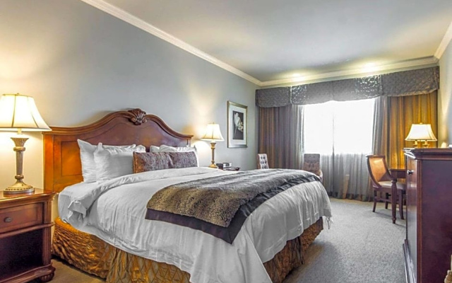 Accessible Double Suite