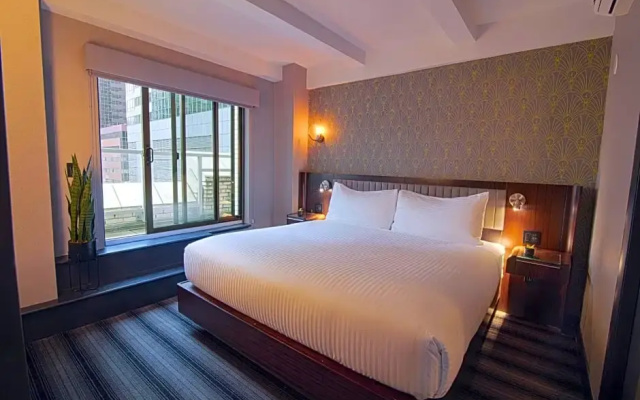 Signature Terrace Double Suite