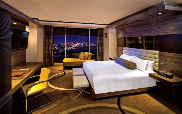 Luxury Double room with strip view