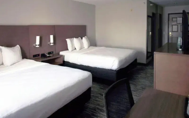 Standard Sextuple room