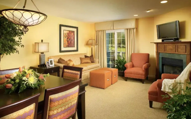 Deluxe Suite