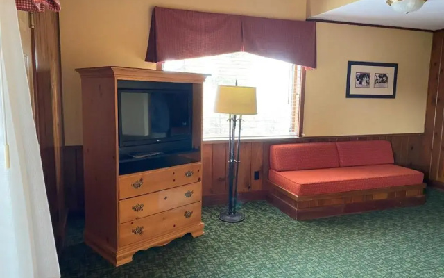 Economy room