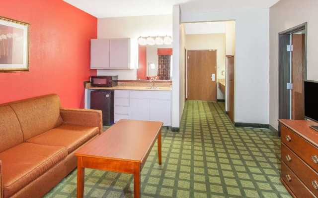 1 Bedroom Double Suite