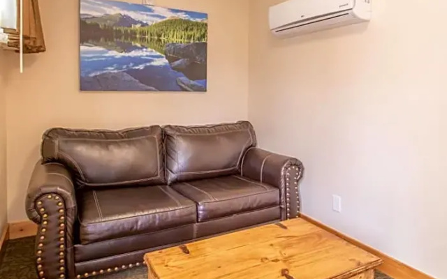 Quadruple Suite