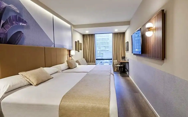 Deluxe Family Twin room