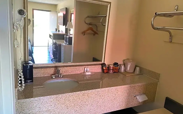 Economy room
