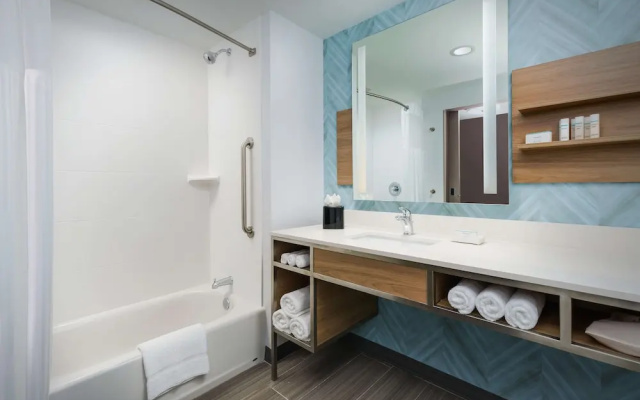 1 Bedroom Suite