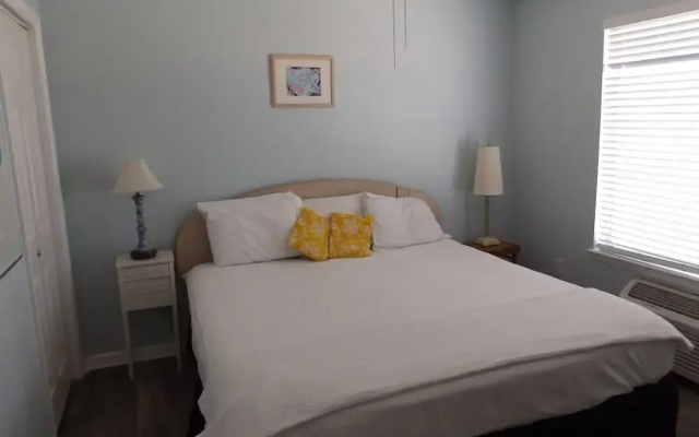 1 Bedroom Villa with balcony and beachfront