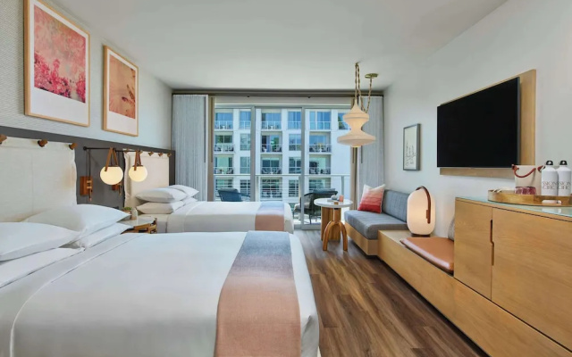 Standard room with balcony and with ocean view