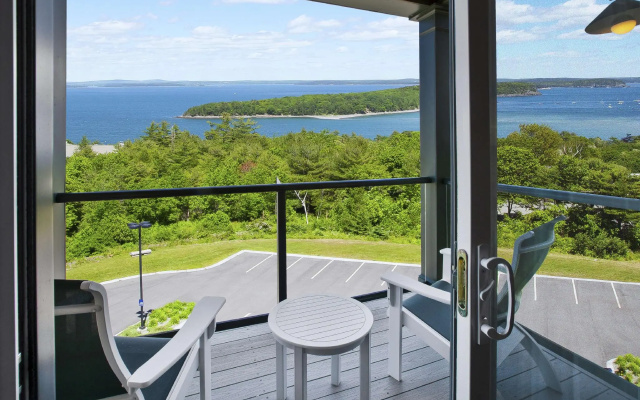 Quadruple Studio with ocean view