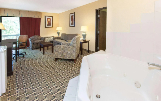 1 Bedroom Double Suite
