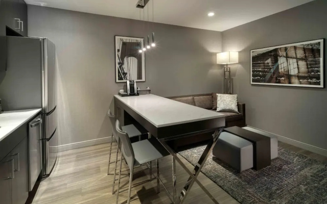 1 Bedroom Suite
