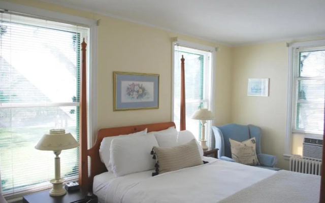 Standard Suite