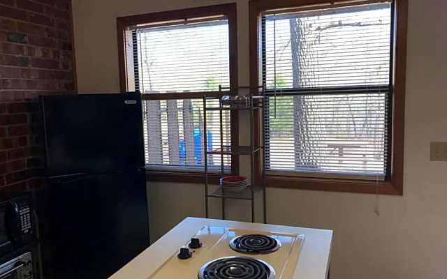 Deluxe Studio