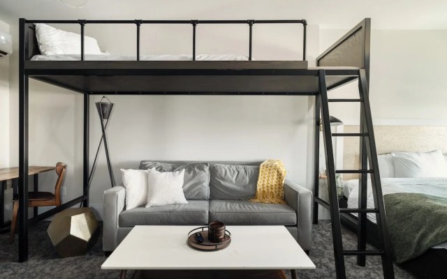Premium Studio