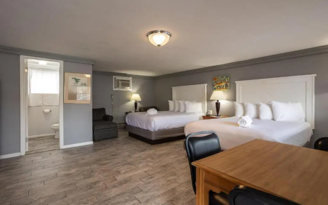 Deluxe Quadruple room