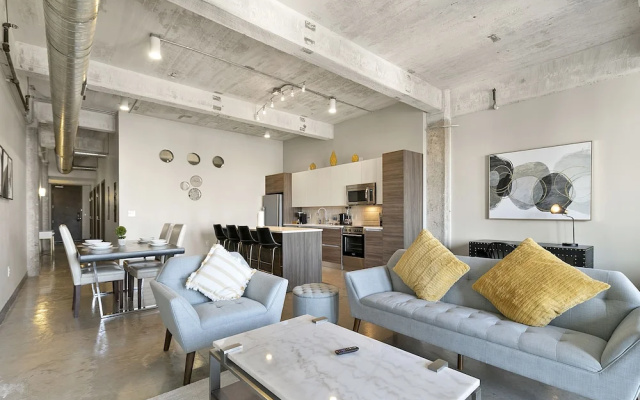 2 Bedrooms Executive Apartment with city view