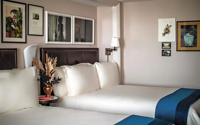 Classic Quadruple room