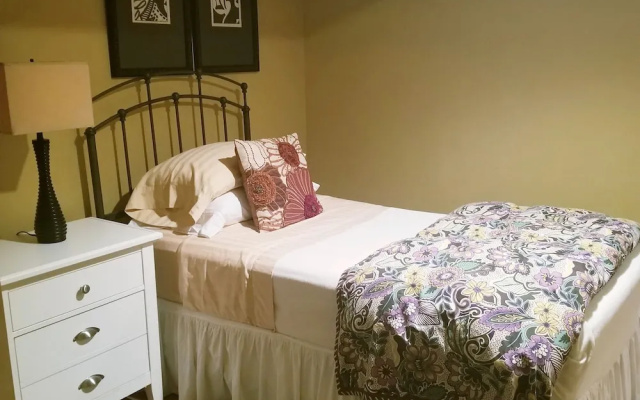 5 Bedrooms Classic Apartment