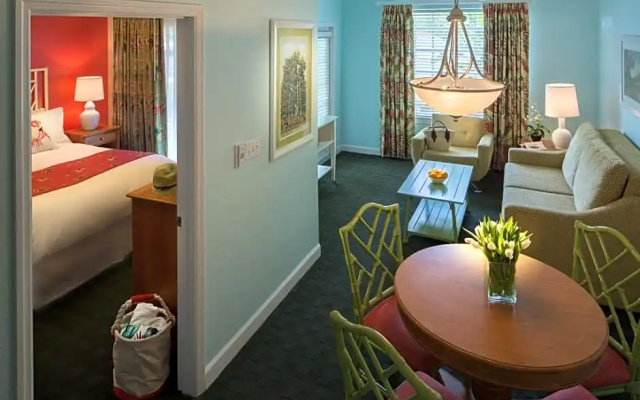 Deluxe Suite