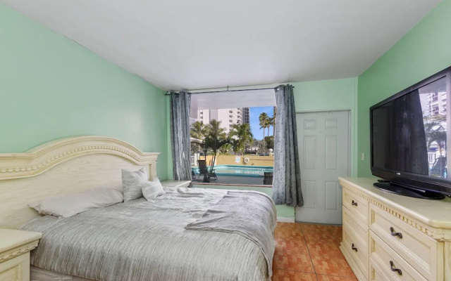 Grand room