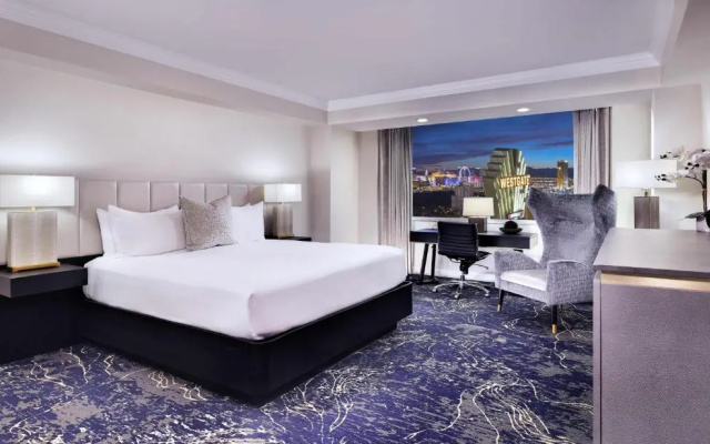 Premier room