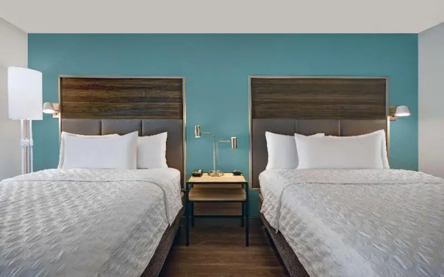 Standard Sextuple room