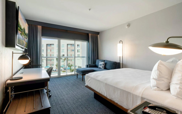 Standard Double room with balcony and with water view