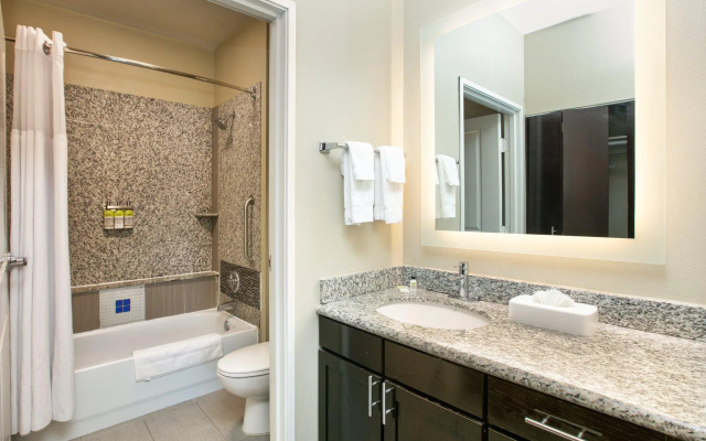 1 Bedroom Double Suite