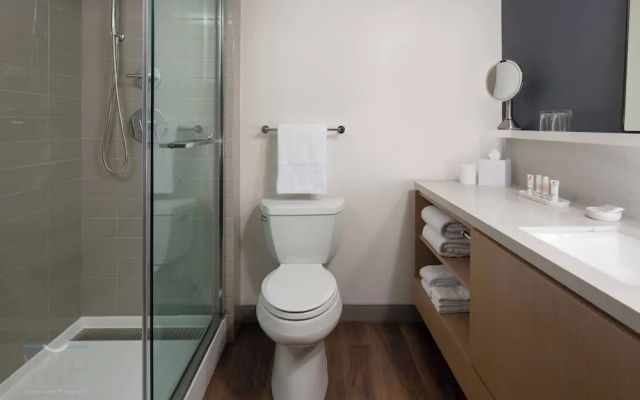 Standard Double Club room with city view