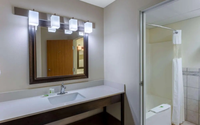 Quadruple Suite