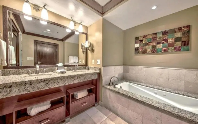 3 Bedrooms Apartment