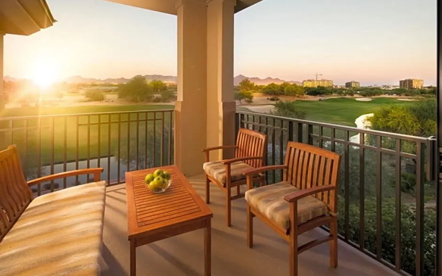 2 Bedrooms Villa with balcony