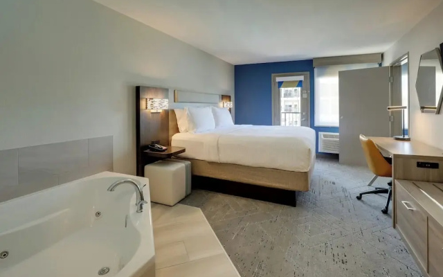 1 Bedroom Suite with balcony