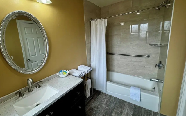 2 Bedrooms Executive Double Suite