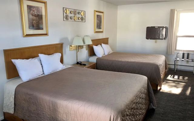 Economy Quadruple room with balcony