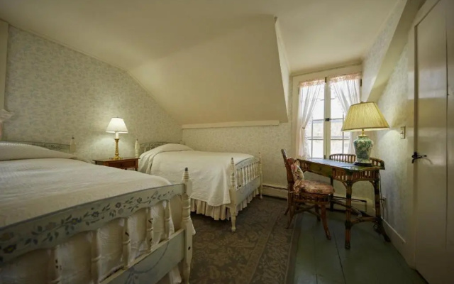 2 Bedrooms Suite