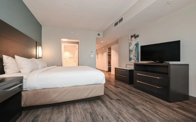 1 Bedroom Suite with balcony