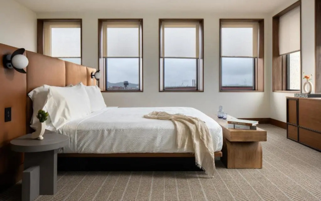 Standard Double room with water view