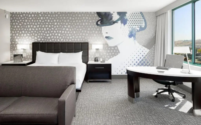 Deluxe Corner Double room