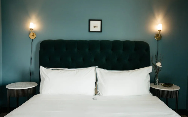 1 Bedroom Suite