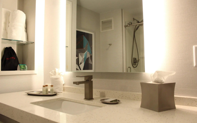 Standard Double room with city view