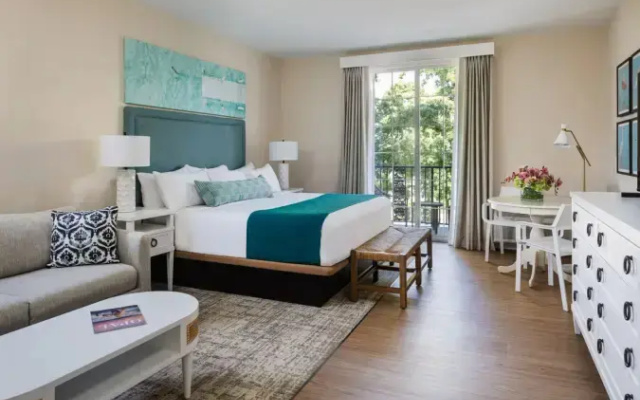 Standard room with balcony