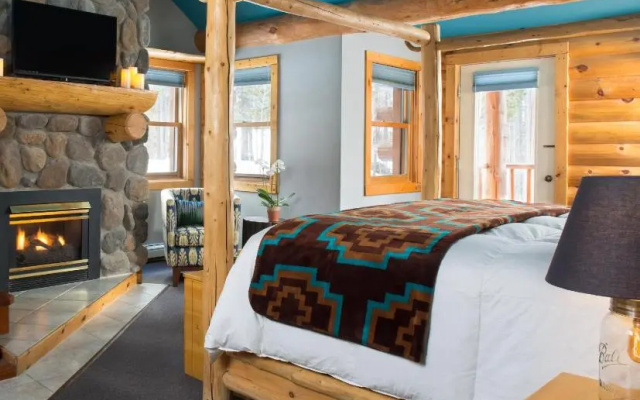 Deluxe Double Suite