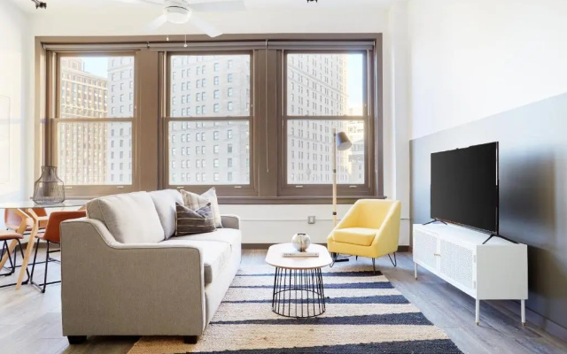 2 Bedrooms Apartment